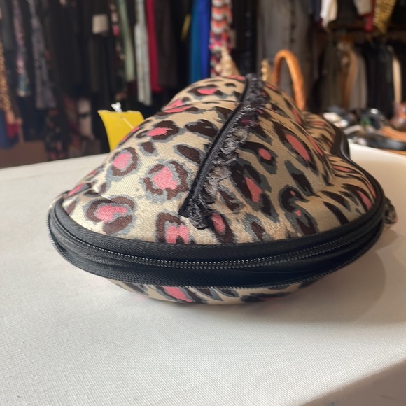 Bra holder!! - Picture 7 of 7